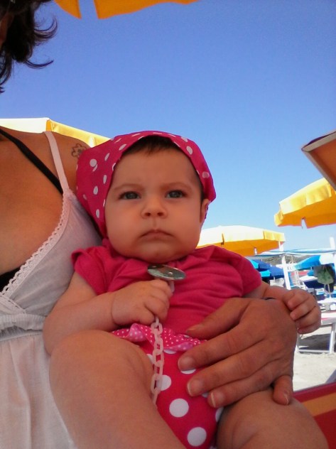 La seria osservatrice-Costa dei pini- Pinarella di Cervia