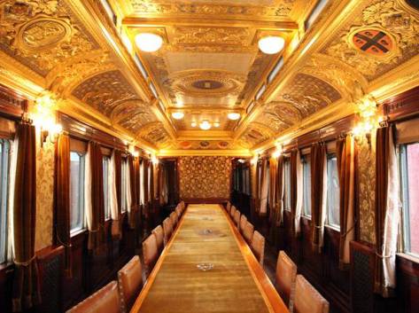 Napoli con i bambini. Il museo ferroviario di Pietrarsa.