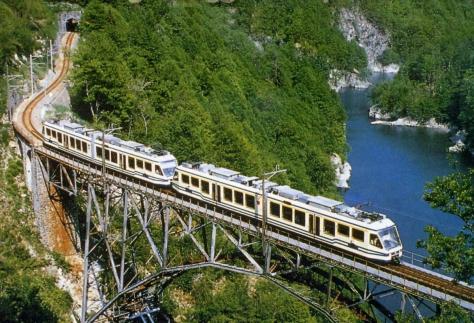 Idee weekend con i bambini in italia piemonte Ferrovia vigezzina centovalli
