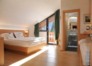 Hotel-Sole-Bellamonte-camera-letto